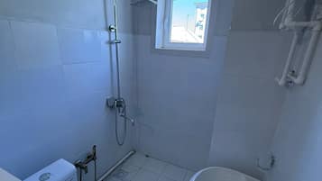 Habitación doble, baño privado | Baño