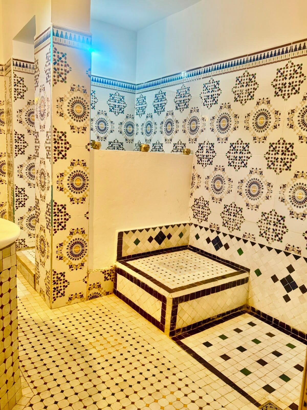 Suite Familiale, balcon, vue piscine | Spa