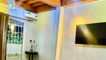 Suite familiale, balcon, vue sur la piscine