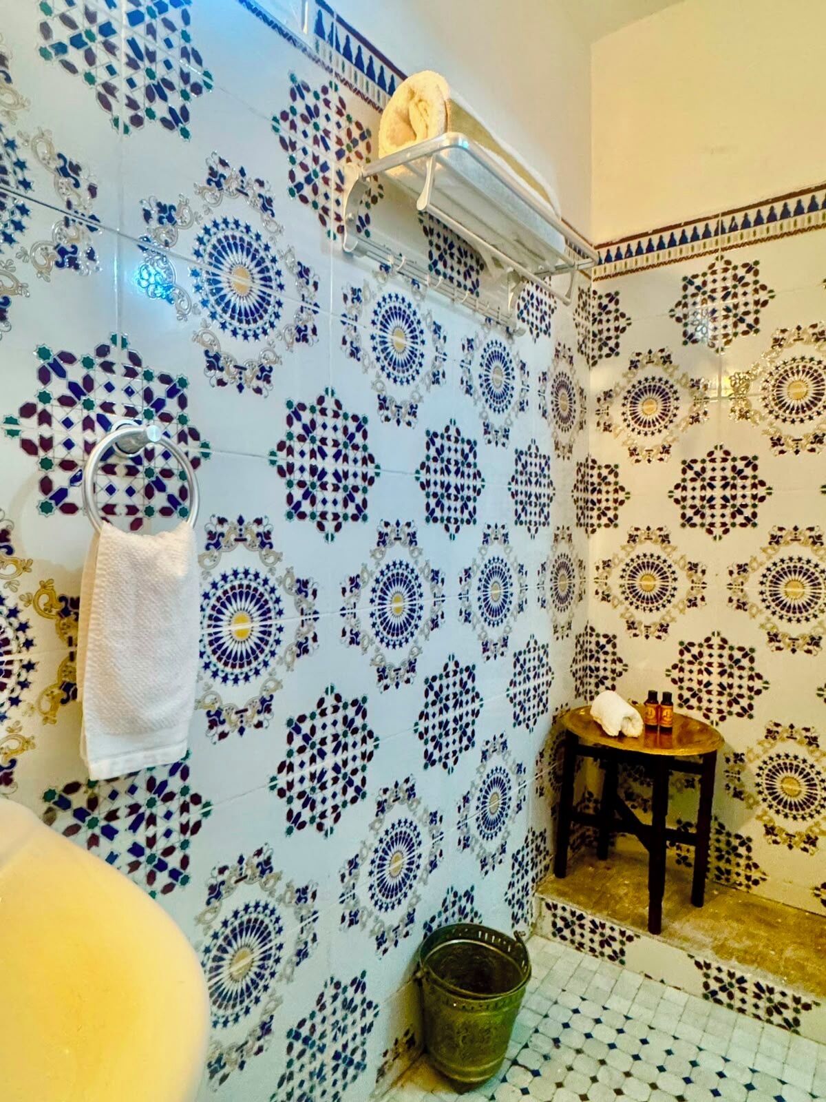 Family Suite, Balcony, Pool View | Bathroom | Towels, toilet paper