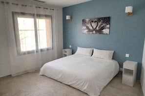 Wi-Fi de cortesia, roupa de cama