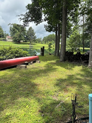 Property grounds - Lake Front Sleeps 4.  Close to Waterfalls, Parks, Golf, Fishing & Dog Friendly (Crossville)
