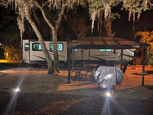 Large shaded RV Lot perfect for outdoor fun in Crystal River. RV not included