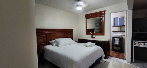 Armonía Loft in Jardines del Valle—Ideal for business, work, and vacations
