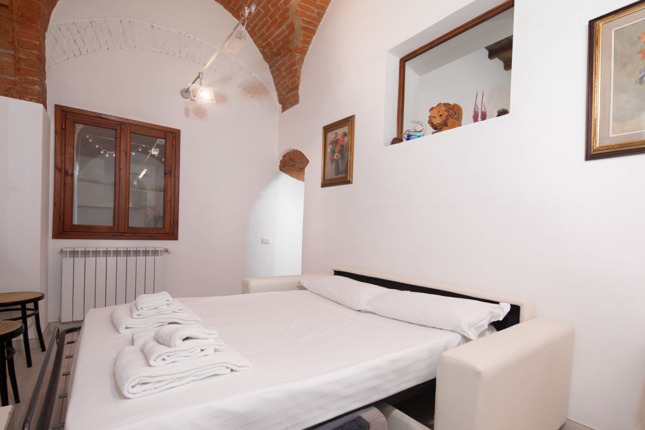 1 bedroom, iron/ironing board