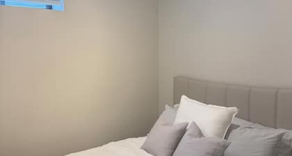 Modern Apartment Westboro
