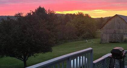 Your Rockton Retreat in the Heart of Kickapoo Valley between Ontario and LaFarge