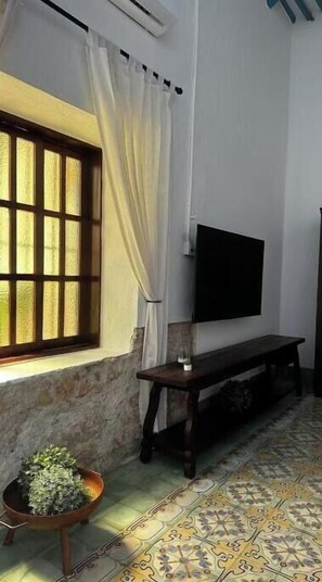 Unclassified image, 3 of 84, button - Dos Almas Boutique House | Location: Luxury & Tranquility (San Francisco de Campeche)