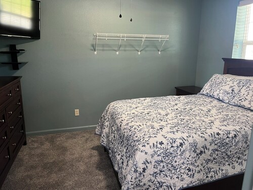 Cozy 2-bedroom Home in serene Gloster with cool AC and privacy