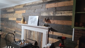 Dining - Peaceful 1-bedroom barn with AC in charming Covington that can sleep 4 to 6. (Covington)