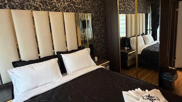 Appart'hôtel Deluxe, vue ville | Bureau, espace de travail pour ordinateur portable, Wi-Fi gratuit