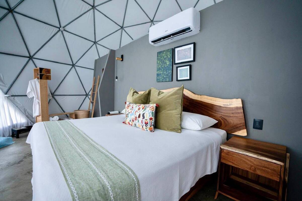 Phòng Deluxe, sân hiên, quang cảnh núi | Bàn, truy cập Internet không dây miễn phí