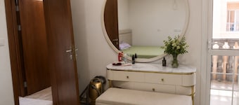 Luxury 2-Bedroom Apartment with Modern Amenities