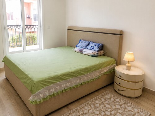 Luxury 2-Bedroom Apartment with Modern Amenities