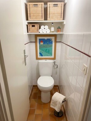 Dusj og hårføner