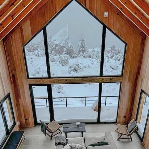 Wasi | Mountain Cabin with a View of Lake Lácar