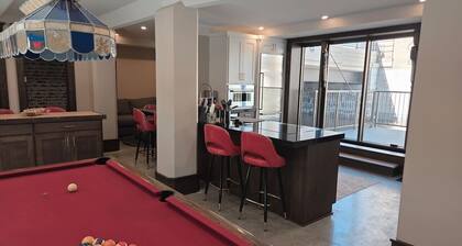 Pelican Pete Retreat • Luxury Riverfront Loft