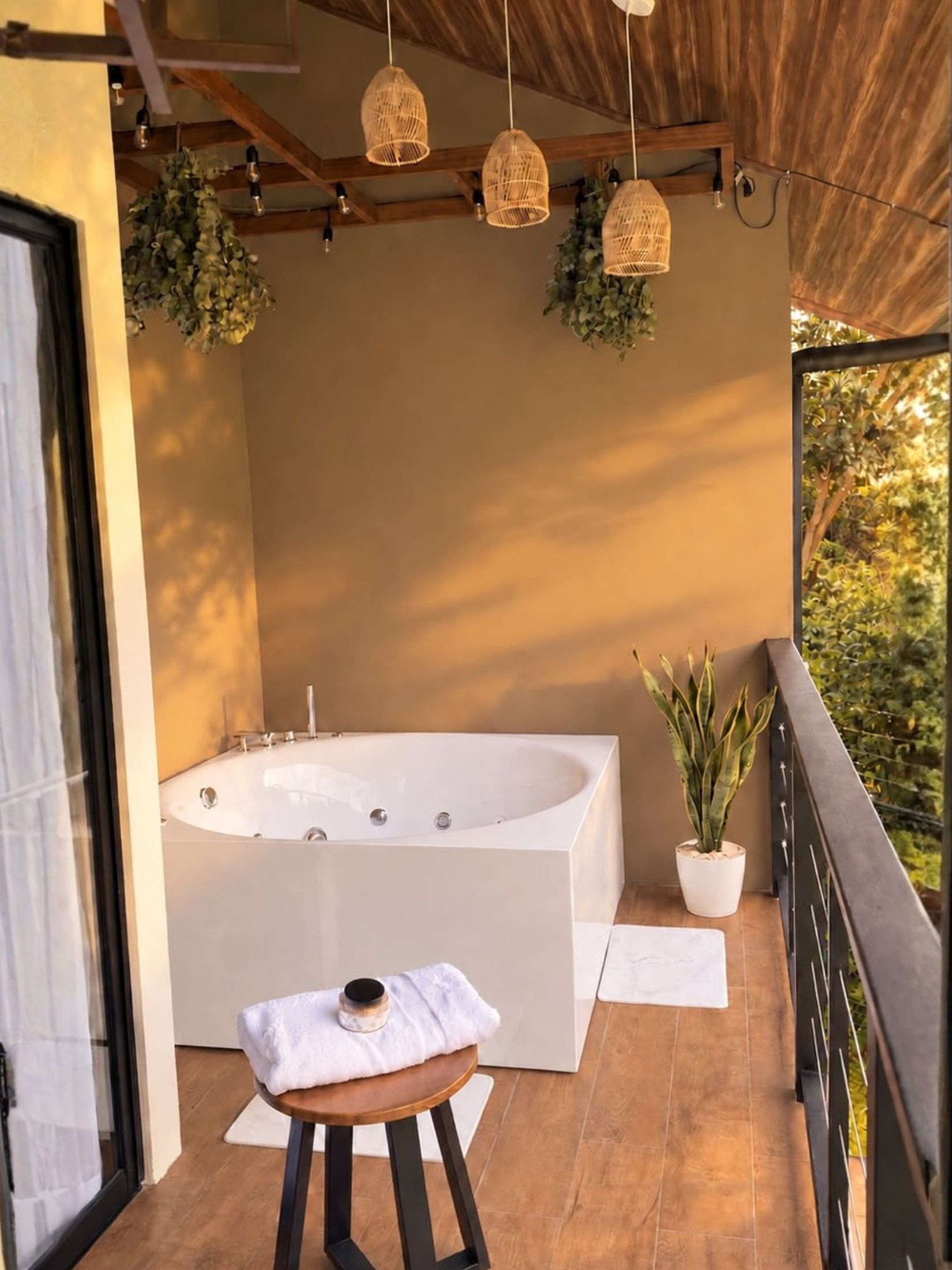 Bain à remous extérieur