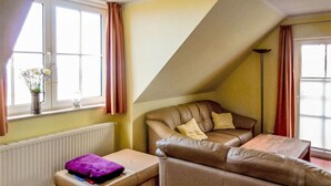Unclassified image, 4 of 10, button - Boddenblick - OG by Interhome (Gingst)