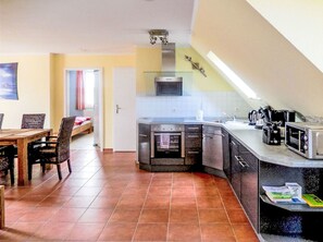 Fridge, microwave, oven, dishwasher - Boddenblick - OG by Interhome (Gingst)