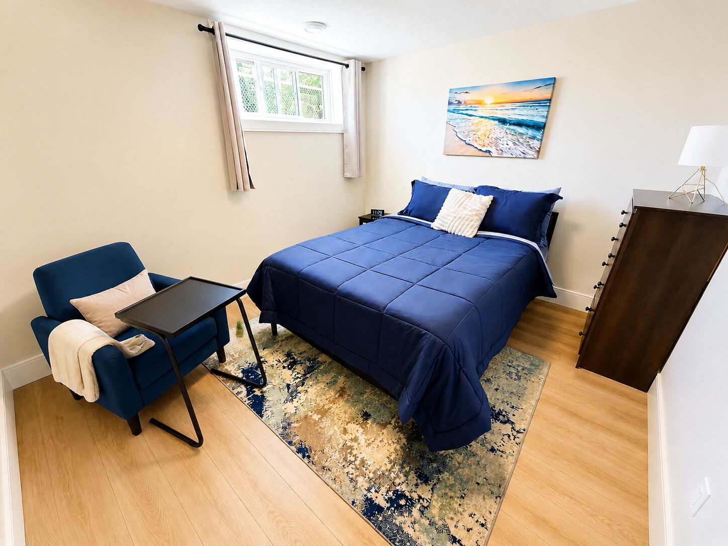 Desk, iron/ironing board, WiFi (free), bed sheets