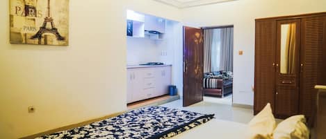 Habitación doble ejecutiva de uso individual | Escritorio, espacio para trabajar con laptop y wifi gratis
