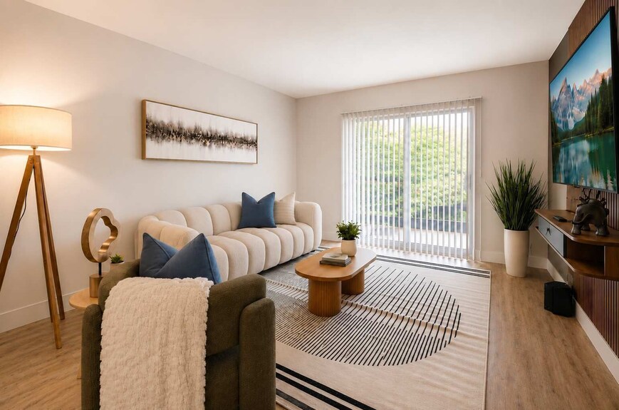 South Tampa Escape 2br, Near Dt, Pool & Gym - Tampa, FL