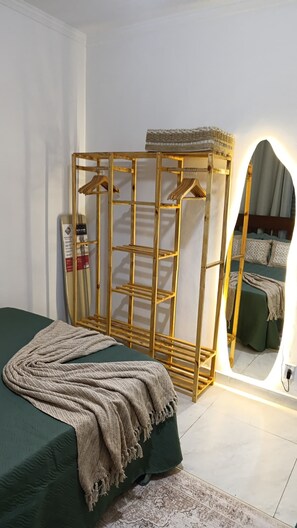 Iron/ironing board, WiFi, bed sheets - Beachfront apartment in the heart of Ocian, 2 bedrooms. (Praia Grande)