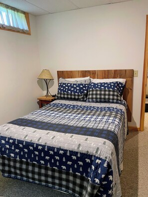 2 bedrooms, WiFi, bed sheets