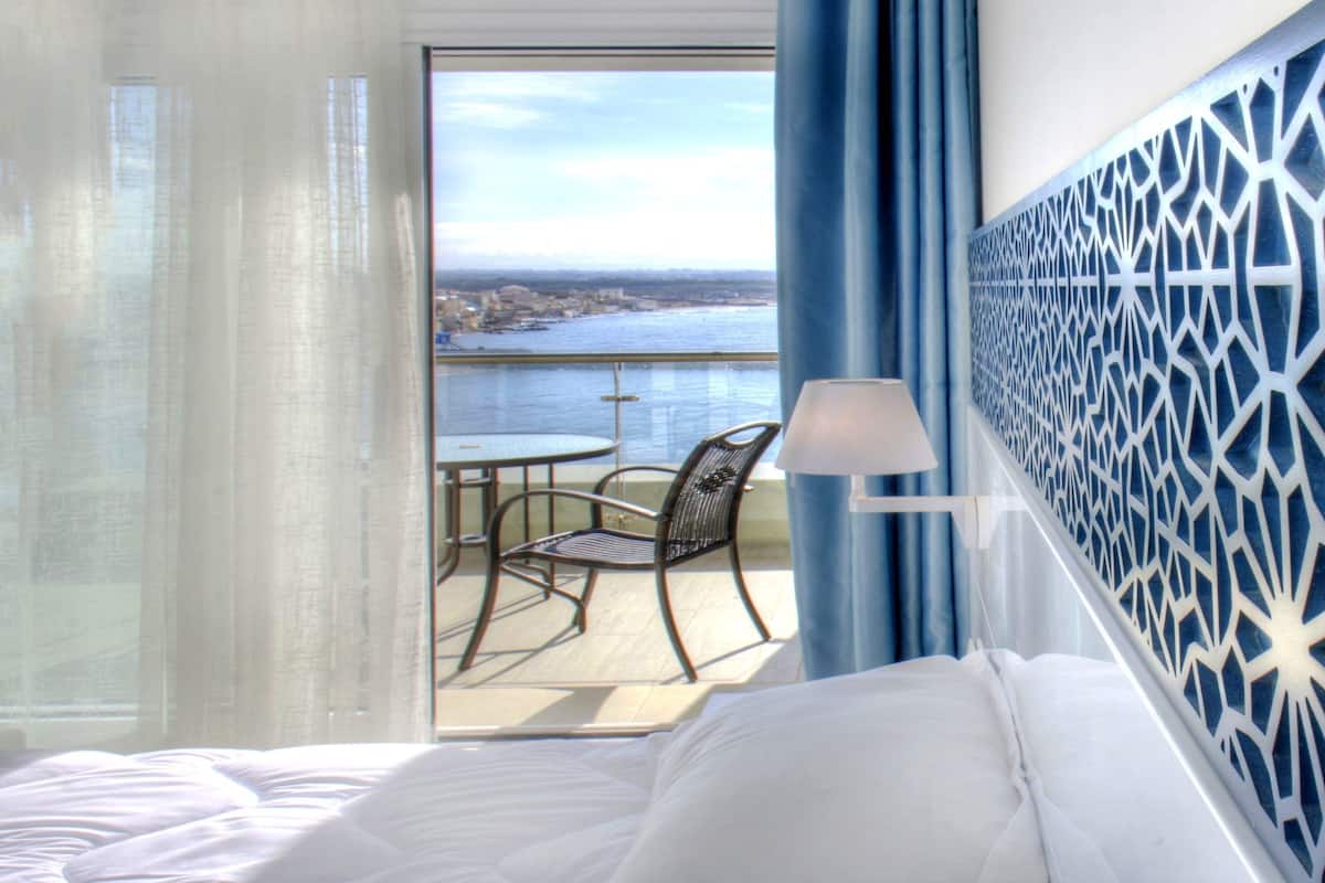 Comfort Twin Room, Balcony | In-room safe, free WiFi