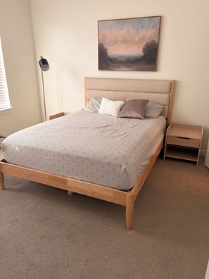 2 dormitorios, tabla de planchar con plancha, wifi y ropa de cama