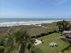 Property grounds - The Sandy Biscuit!! Oceanfront Corner Condo/Private Beach Access In Windy Hill!! (North Myrtle Beach)