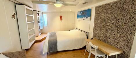 1 bedroom, iron/ironing board, internet, bed sheets