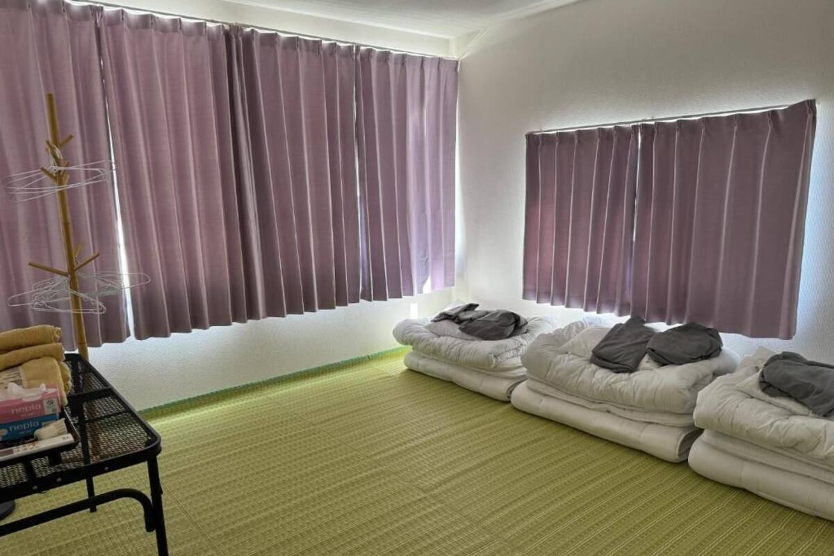 Economy Triple Room, City View | Interior