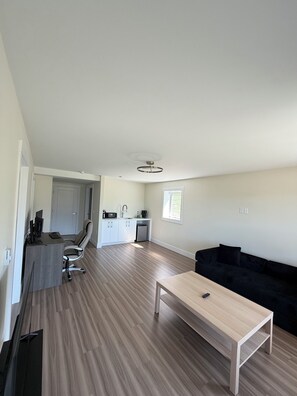 Smart TV - Serene Lovett Lake Retreat & Trail Access (Beechville)