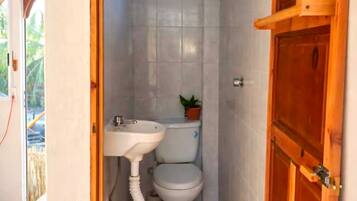 Dusche, Handtücher, Seife, Toilettenpapier