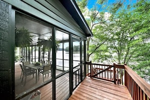 Outdoor dining - Lakefront Escape with Dock, Kayaks & Paddle Boards (Fort Lawn)