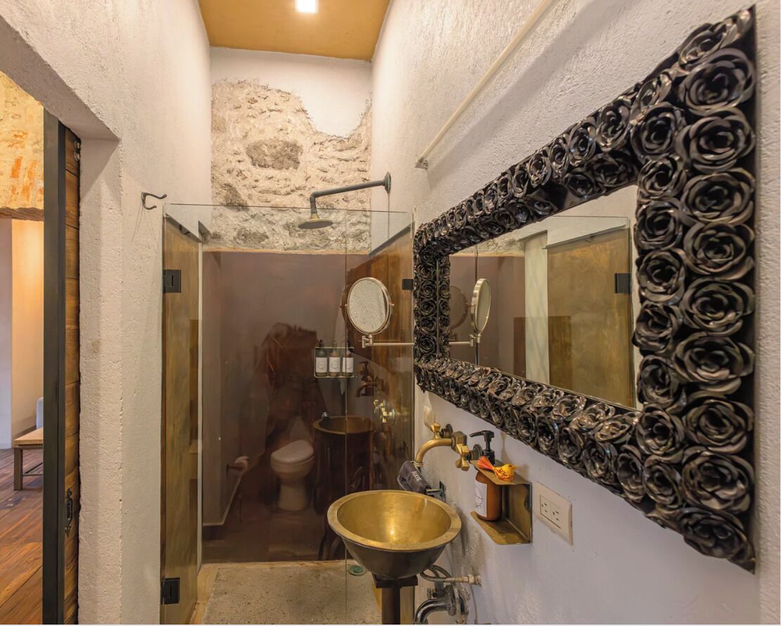 Deluxe Room | Bathroom