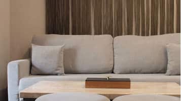 Superior Suite | Living area