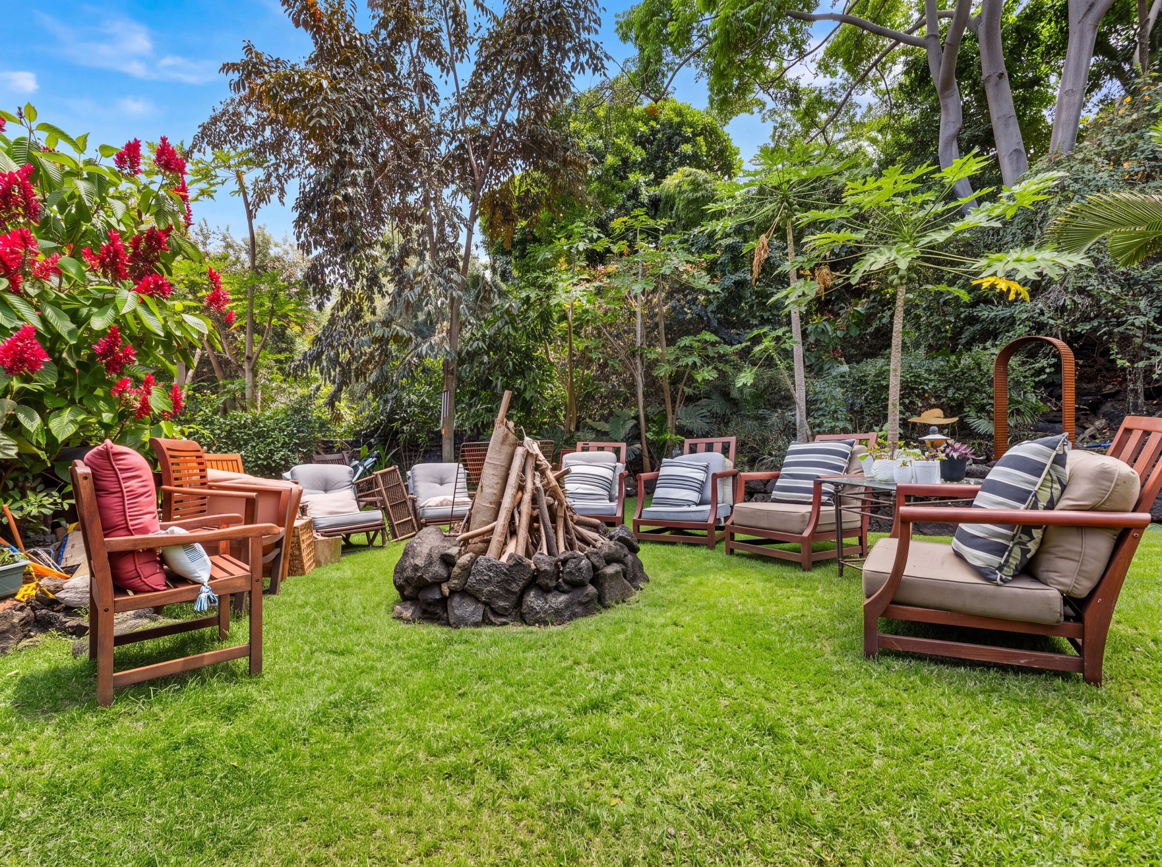 Kailua Kona Ocean View Home: Sauna & Nature