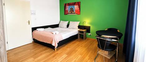 1 bedroom, WiFi, bed sheets
