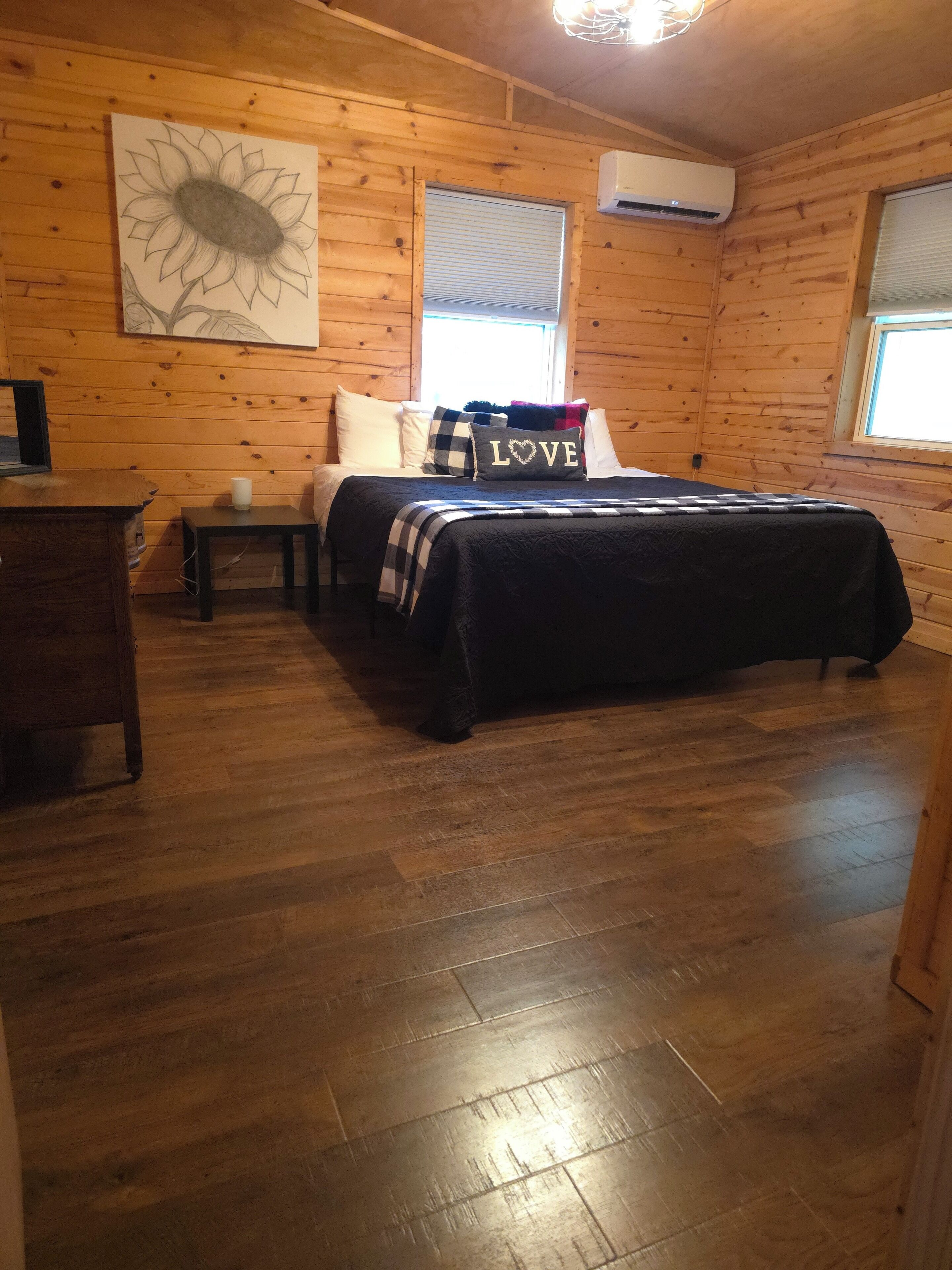 2 makuuhuonetta, silitysrauta/-lauta, Wi-Fi, vuodevaatteet