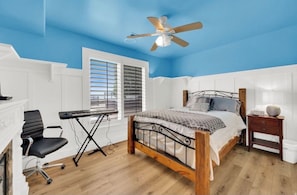 Room - Lakefront walkout basement apartment 4bed/2bath (Saratoga Springs)
