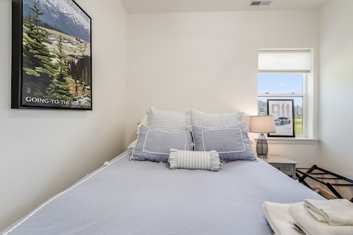 New Riverfront Retreat Near Bigfork
