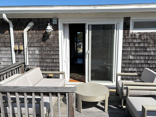 Charming, remodeled beach condo on the Provincetown / Truro line