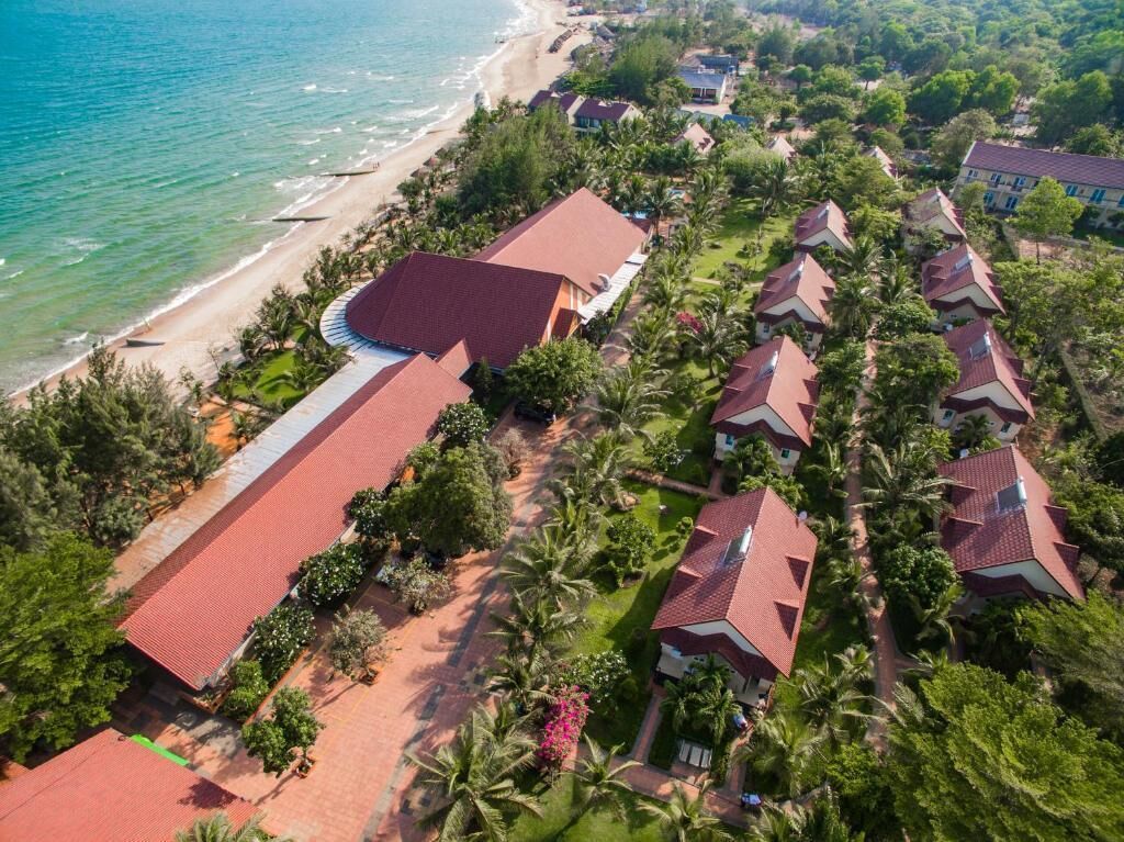 Habitación triple Deluxe, vista al jardín | Exterior
