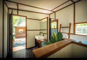Bathroom - The Crab Pot (Gleniffer)