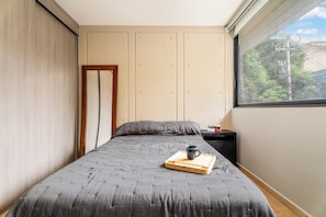 2 dormitorios, tabla de planchar con plancha, wifi y ropa de cama