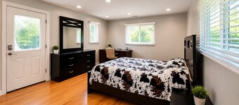 Lombard 1BR & 1BH Suite Close to freeway & Mall