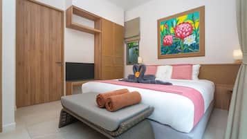 In-room safe, blackout drapes, iron/ironing board, WiFi (free)